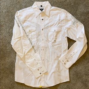 Men’s Roar Button Down